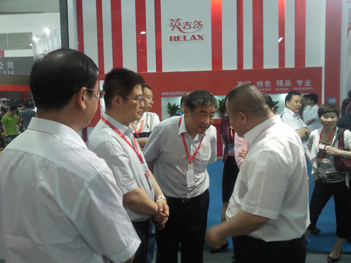 ʡ�w�����I(l��ng)��(d��o)�P(gu��n)��Ӣ���R�������l(f��)չ